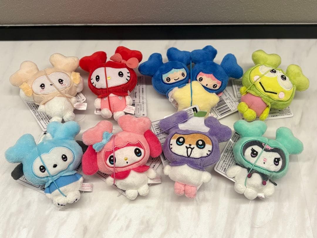 【限定値下げ中】TWICE LOVERYS サンリオセミコンプリートgigo8種