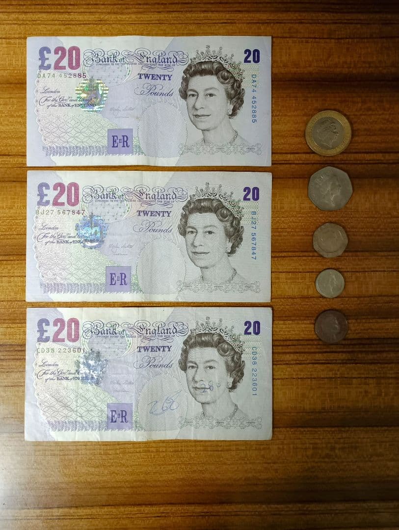 イギリス 旧紙幣 20ポンド札（3枚）、硬貨（5枚） セット
