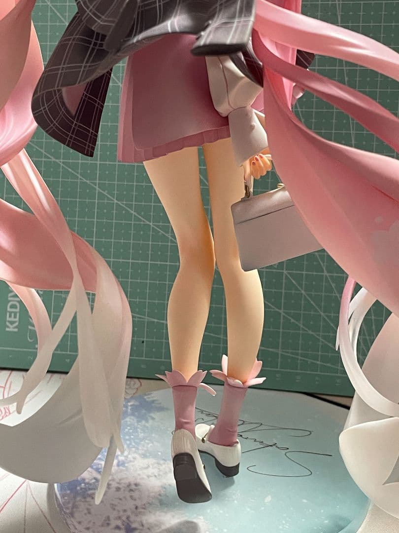 初音ミク 桜ミク お花見コーデVer. 1/6 フィギュア