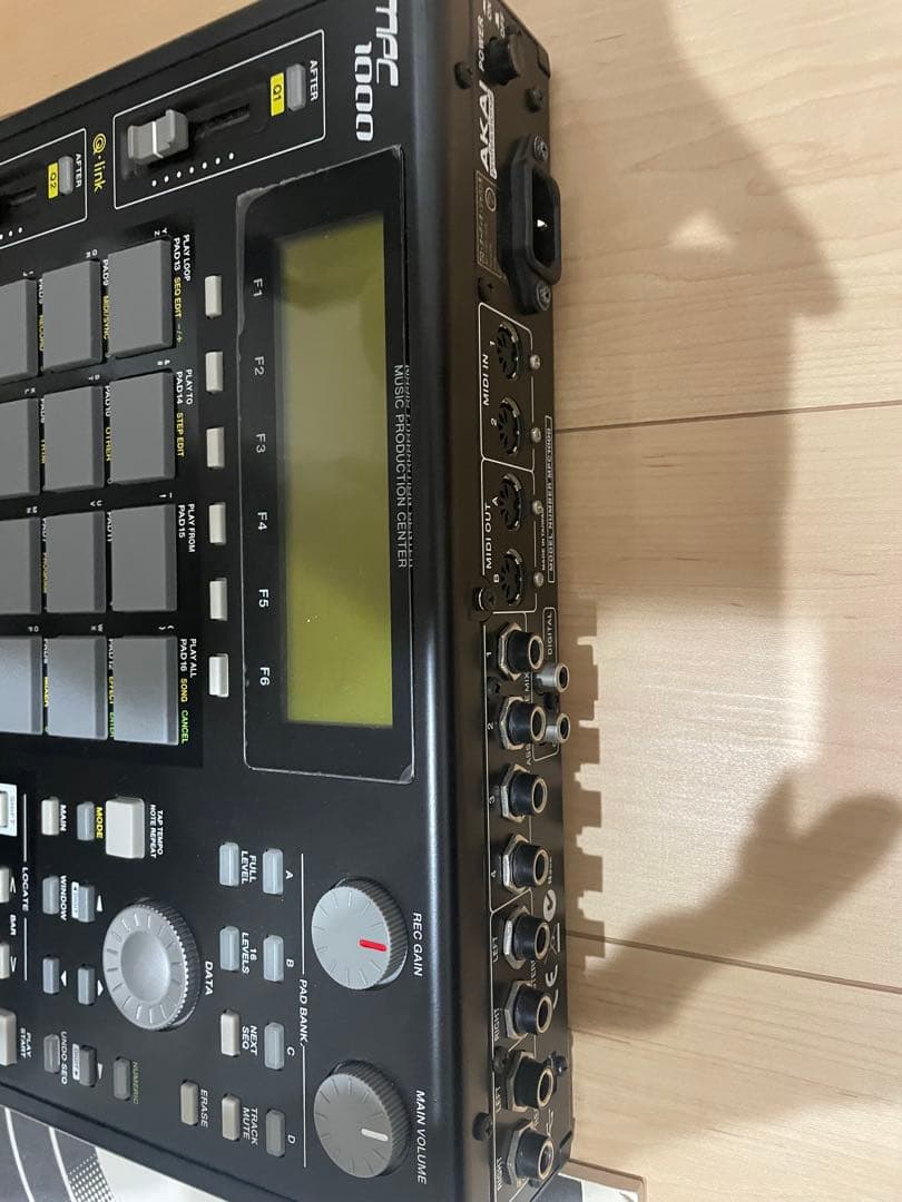 AKAI MPC1000BK メンテ済