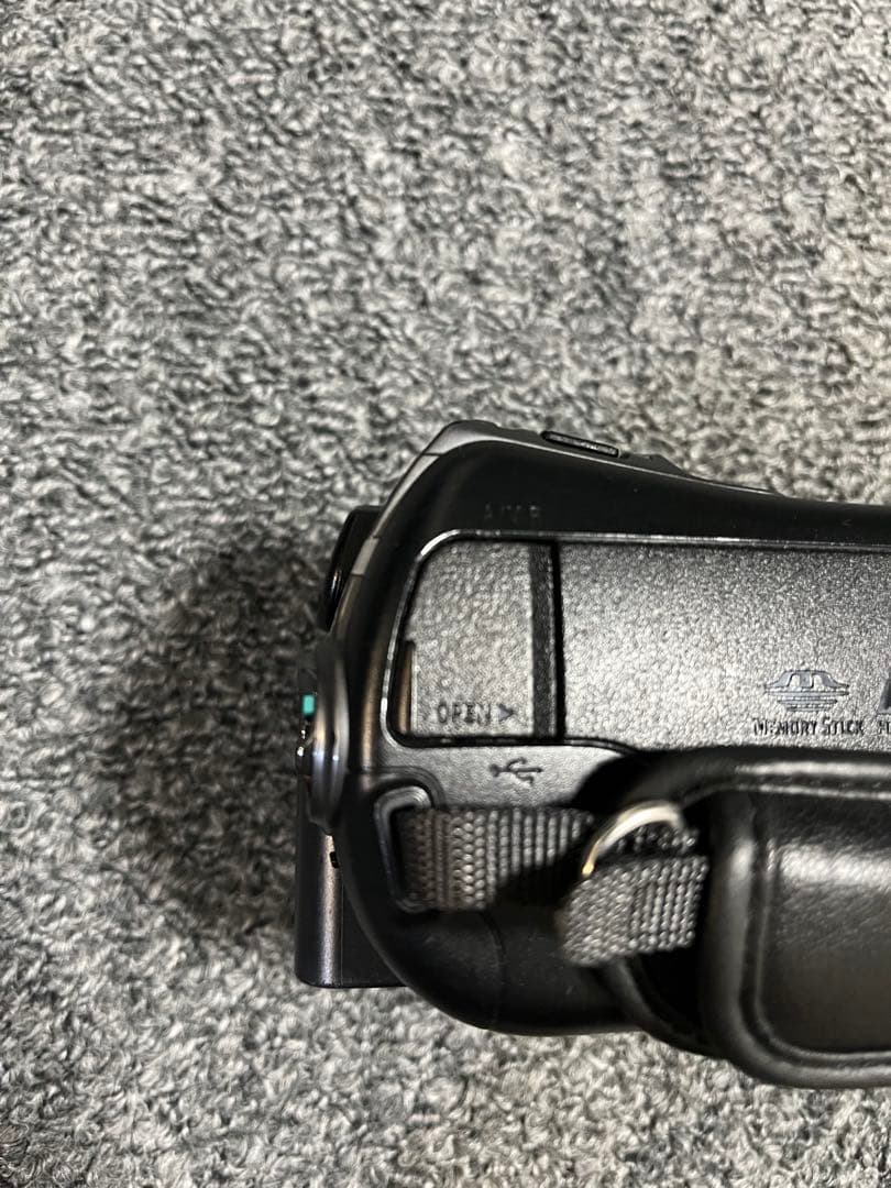 ビデオカメラ SONY HDR-SR12 / SONY HDR-CX18