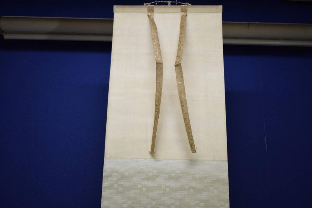 真作/竹内栖鳳/雀飛翔図/絹表装/桐極箱付/布袋屋掛軸HH-931