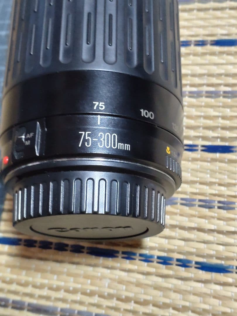 CANON　ＥＦレンズ　75-300