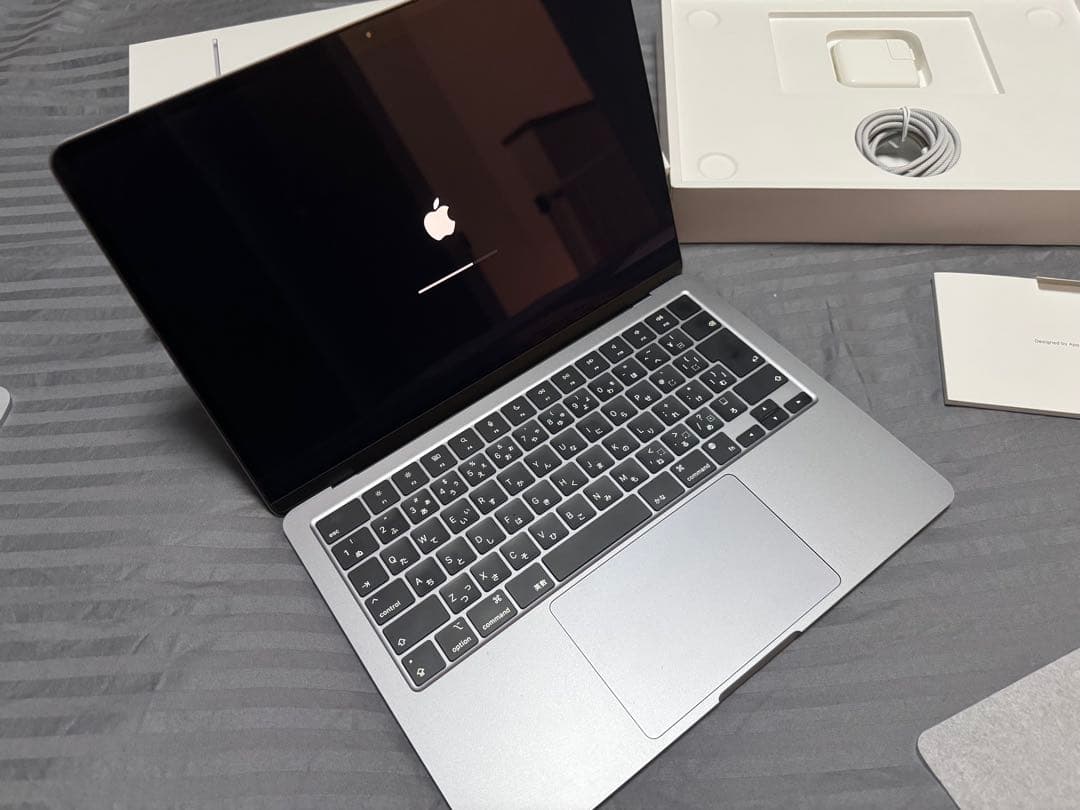 美品❤️MacBook Air M2 13.6インチ 8GB 256GB 初期化済
