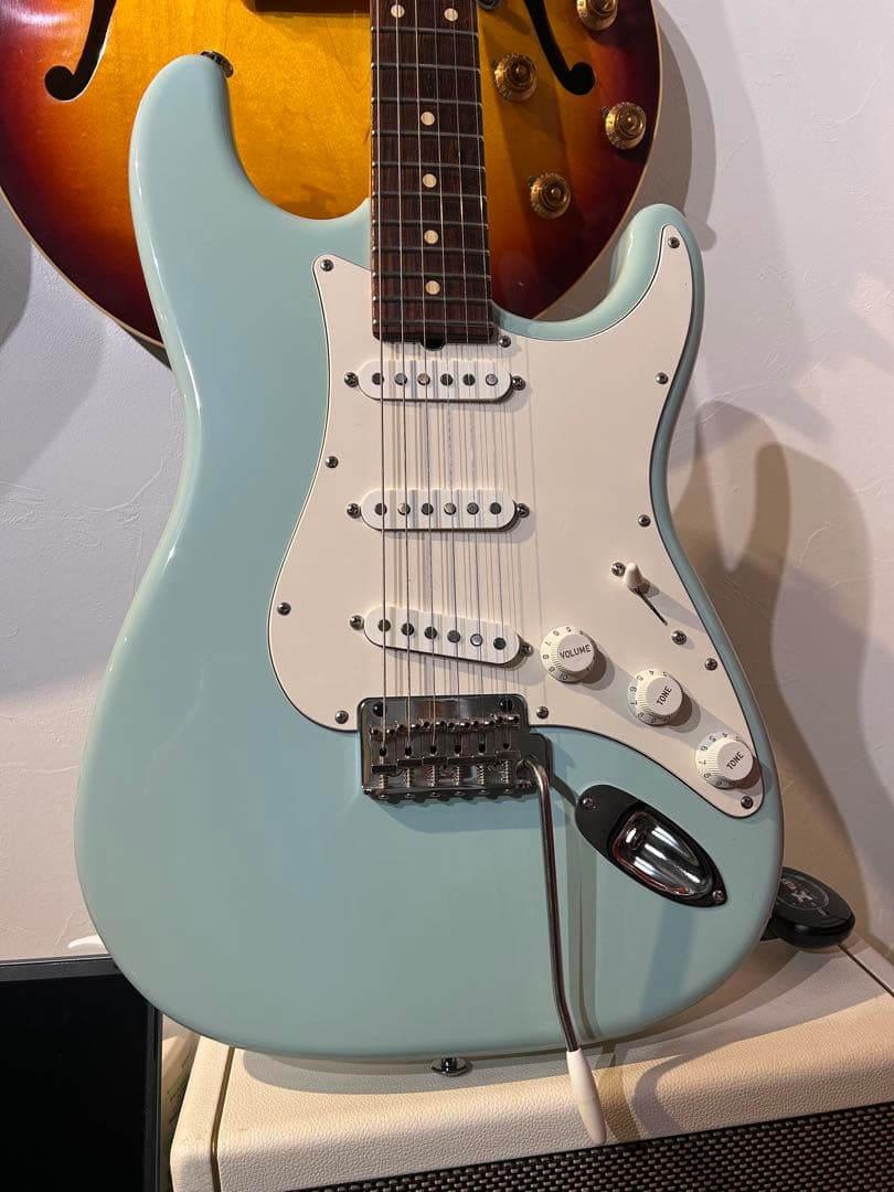 suhr ストラト　ハカランダ指板