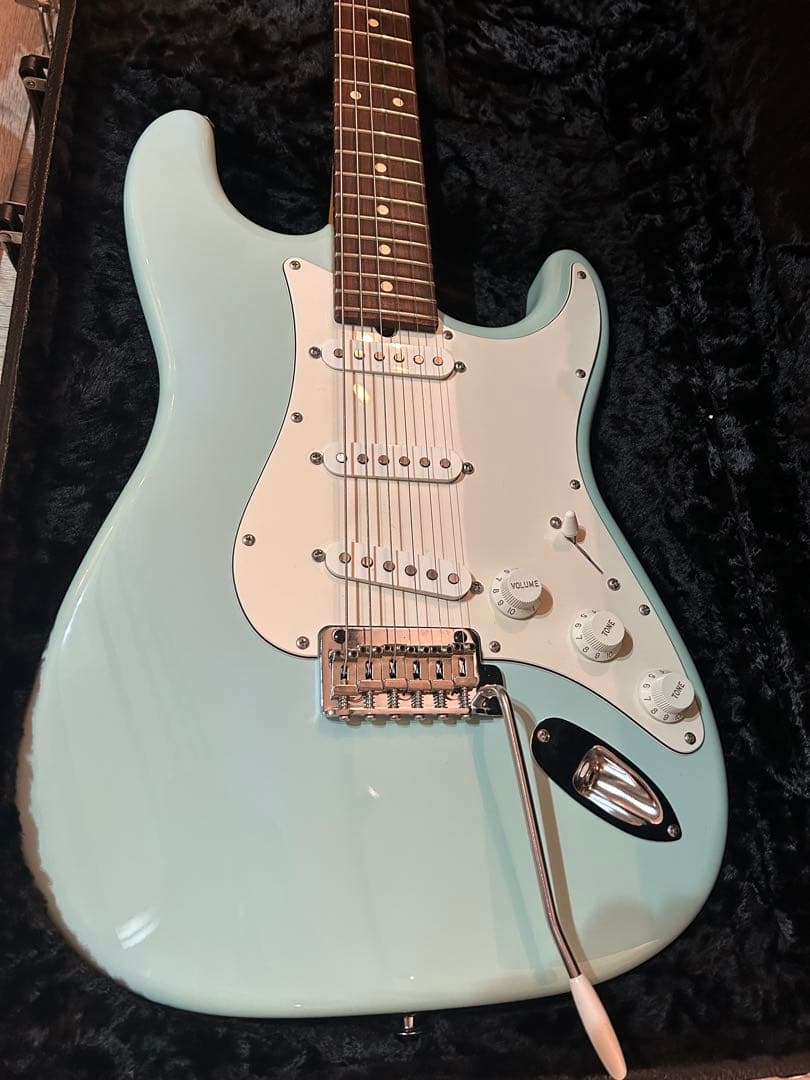 suhr ストラト　ハカランダ指板