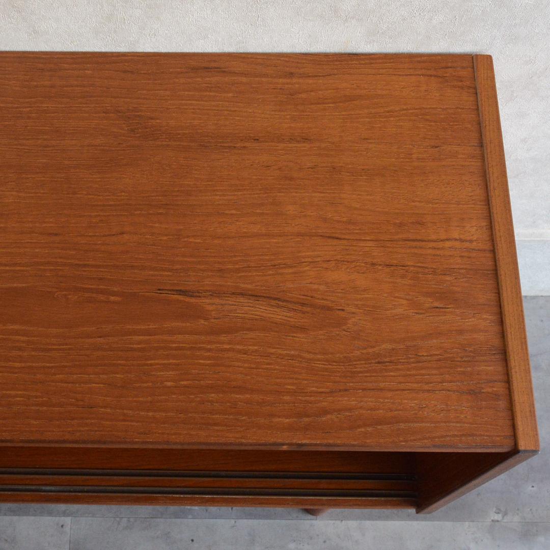 デンマーク 北欧ヴィンテージ チーク ガラスキャビネット 北欧家具 ショーケース