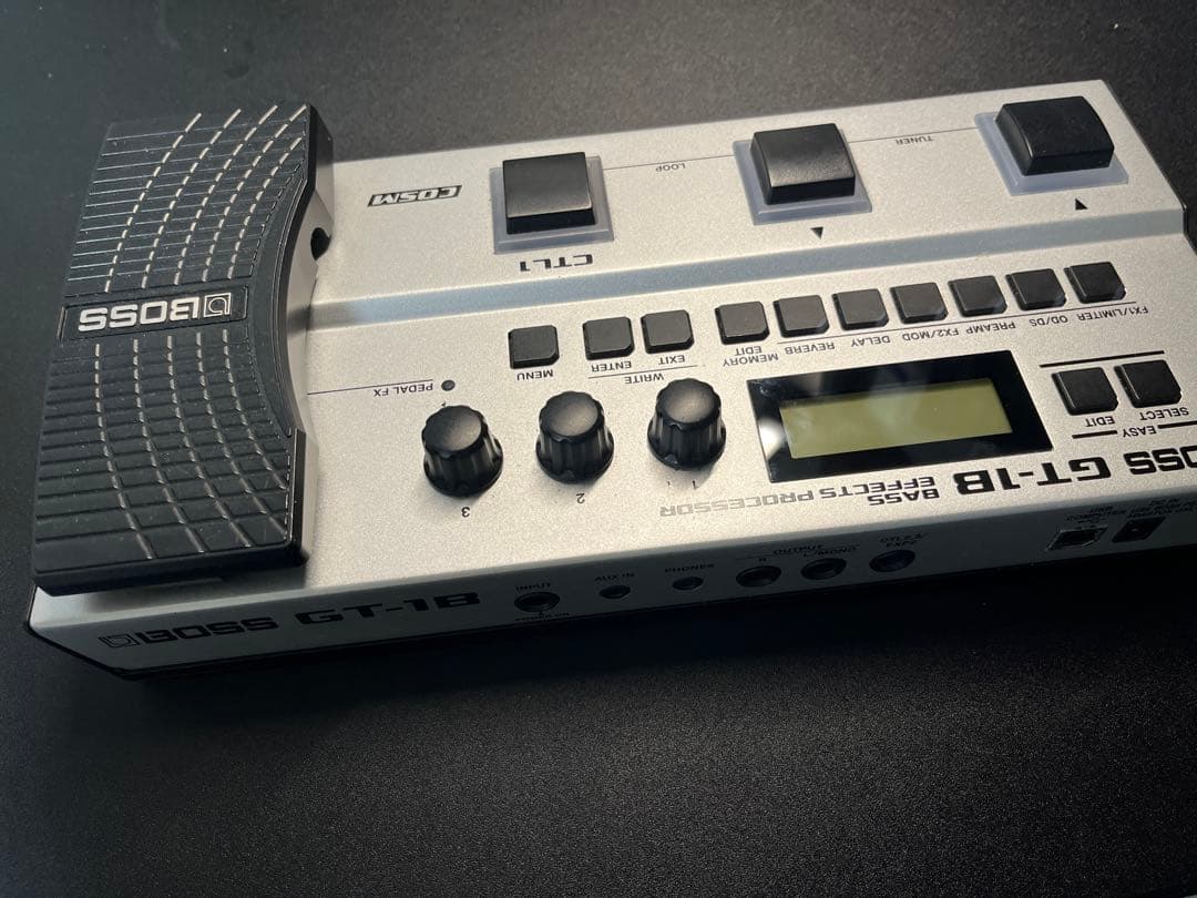 BOSS GT-1B ベースエフェクトプロセッサー