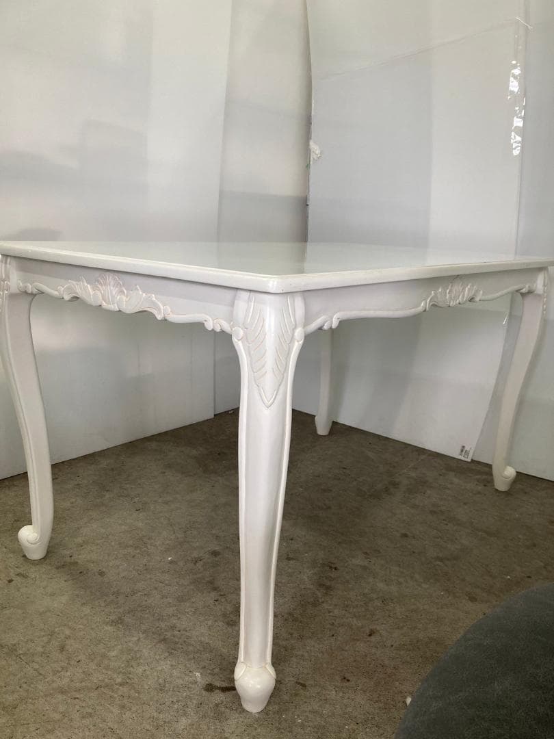 【M-168】ダイニングテーブル　ホワイトカラー 姫系 中古 激安