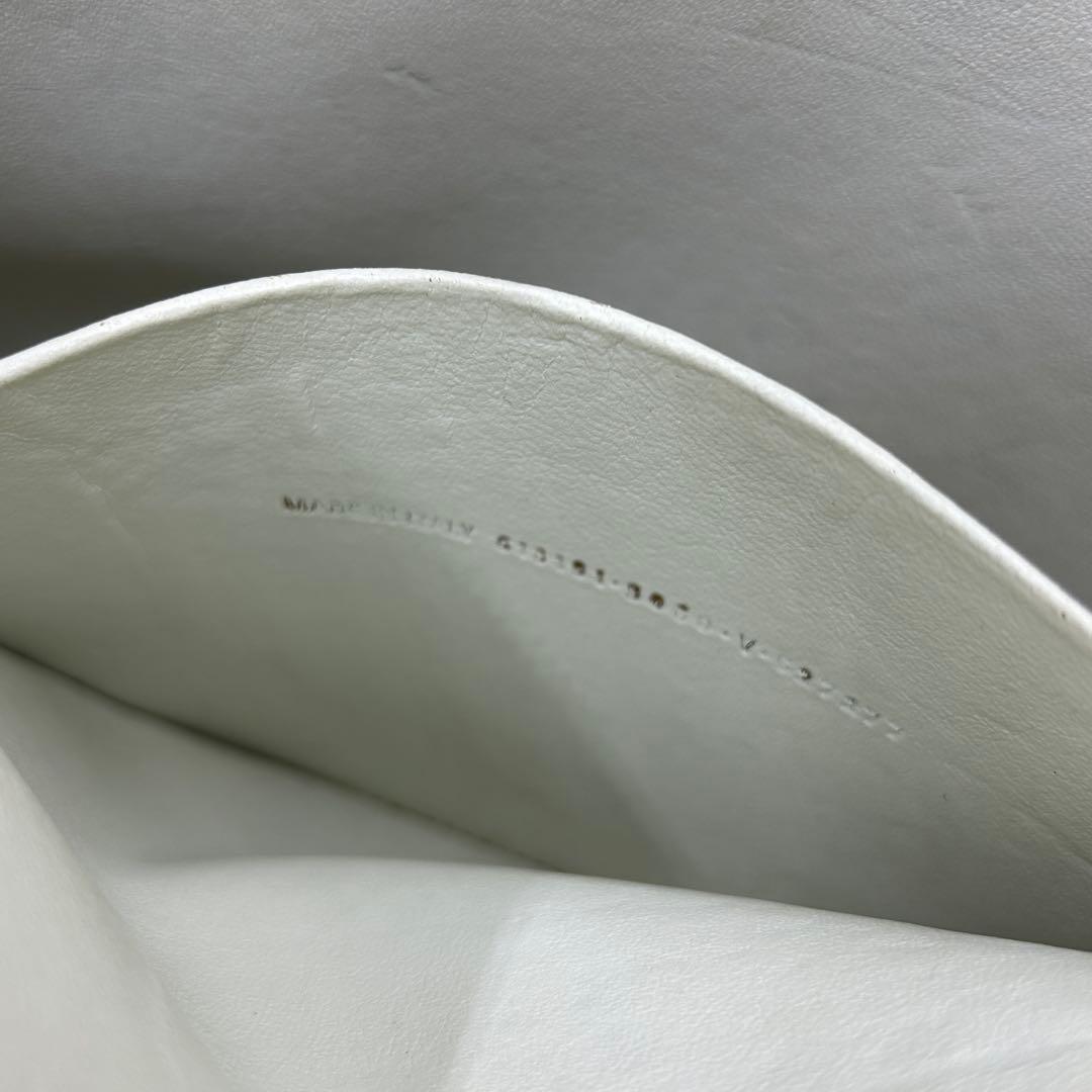 BALENCIAGA レザークラッチバッグ ホワイト