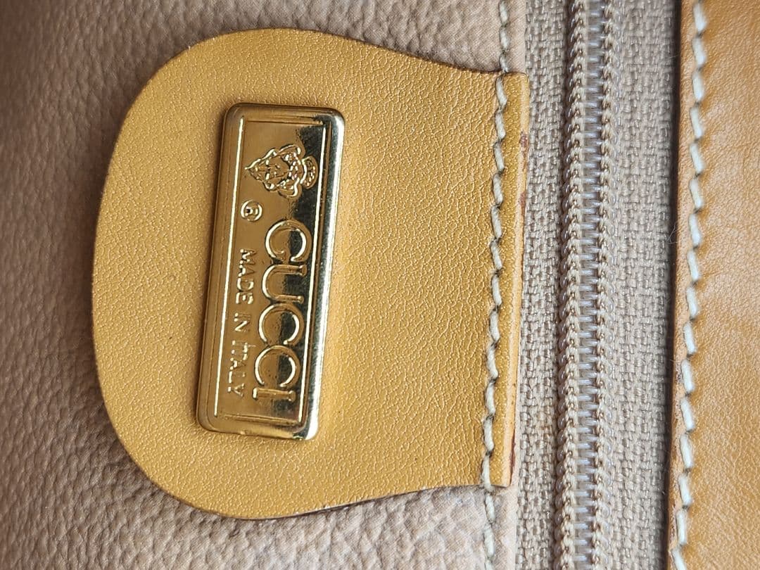 GUCCI ロゴパターン ショルダーバッグ