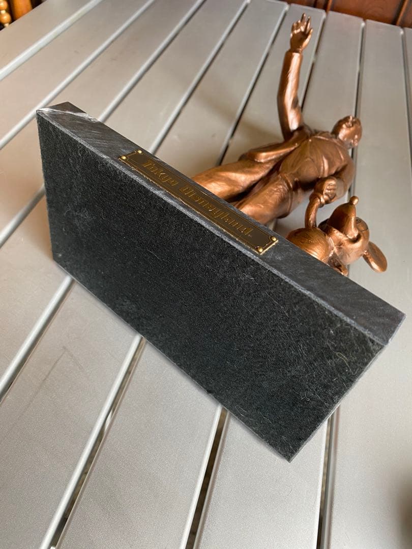 東京ディズニーランド　ウォルト・ディズニーパートナーズ像　ブロンズ像