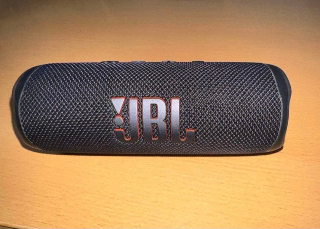 JBL Flip 6ブラック ワイヤレススピーカー値下げしてます‼️