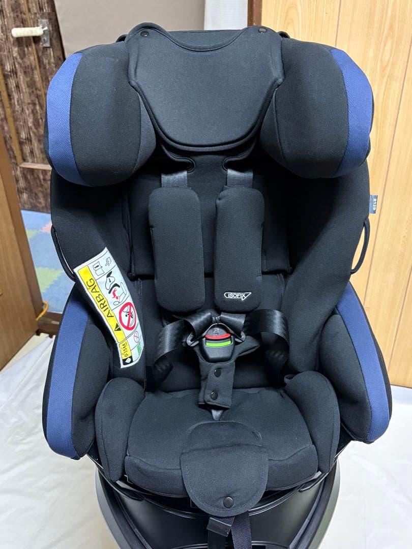 2023年モデル アップリカ フラディア プラス プレミアム チャイルドシート