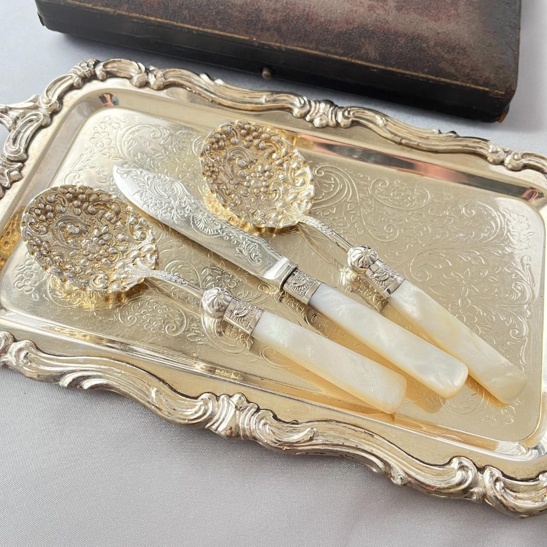 【Allen & Darwin】【白蝶貝】ベリーサーバー / バターナイフ