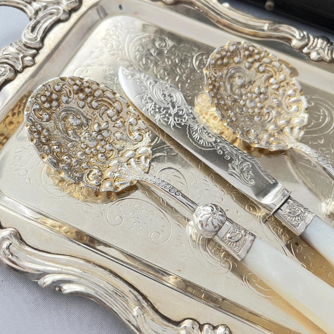 【Allen & Darwin】【白蝶貝】ベリーサーバー / バターナイフ