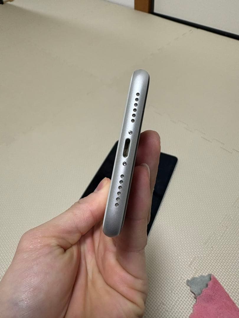 Apple iPhone XR 64GB ホワイト