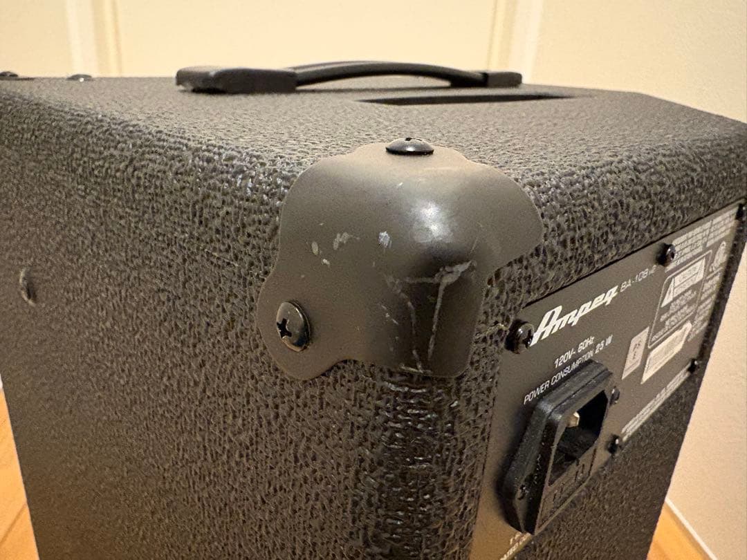 Ampeg BA-108v2 ベースアンプ