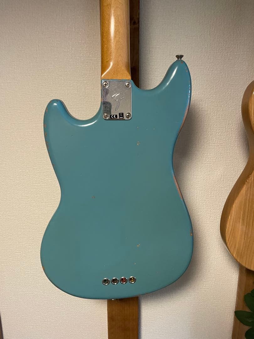 ベース Fender ROAD WORN JMJ MustangBass