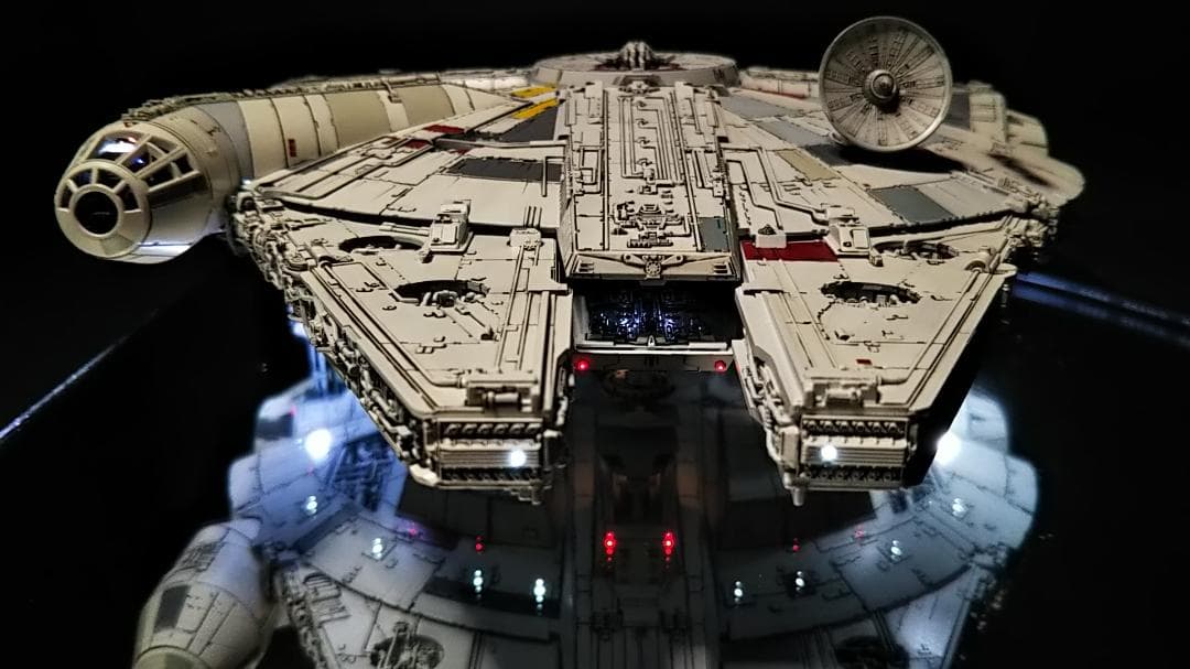 フル電飾改修 ミレニアムファルコン 1/144 塗装　 完成品 12V