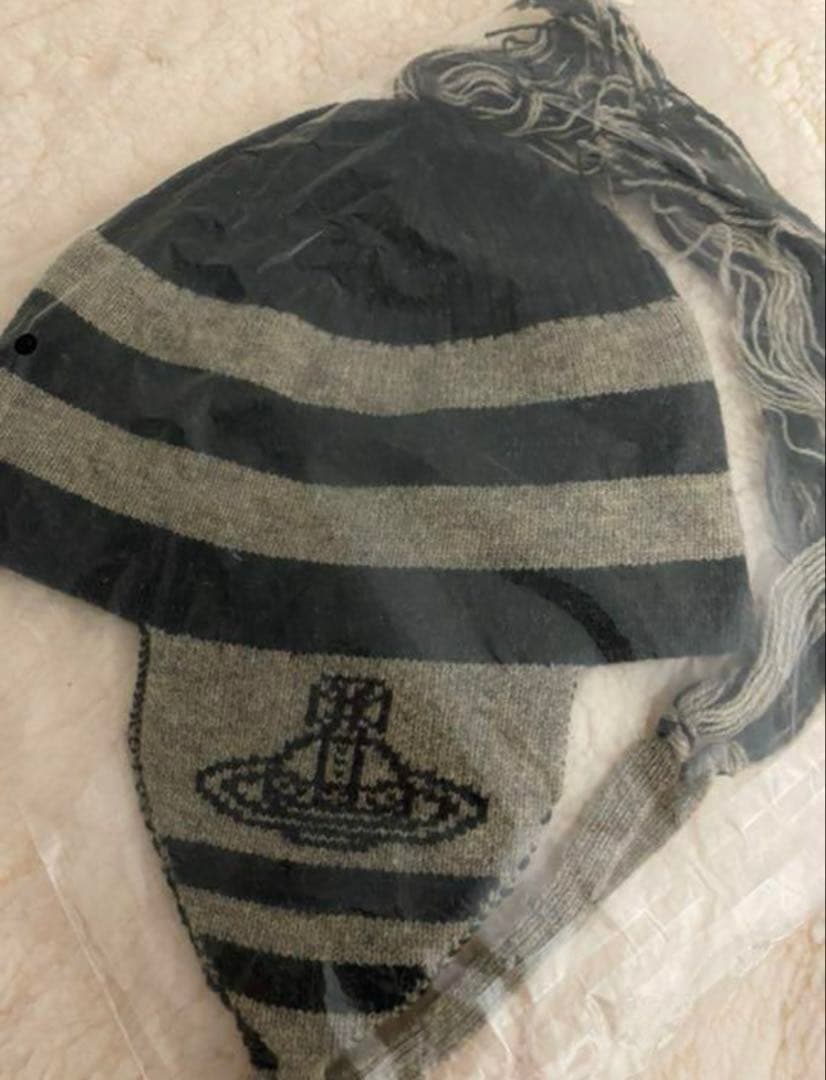 Vivienne Westwood ニット帽 ORBフラップ付きワッチ NANA