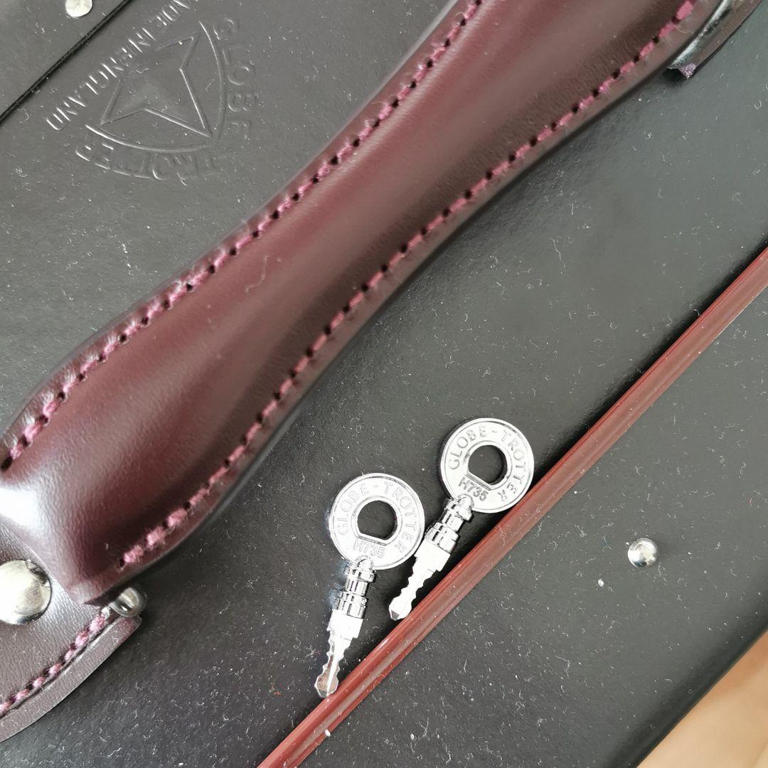 【新品】グローブトロッター　スーツケース