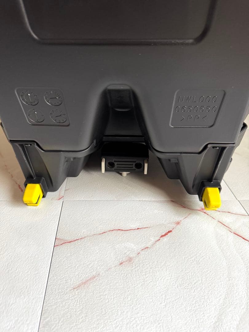 アップリカ フラディアグロウ ISOFIX 360° セーフティー AB