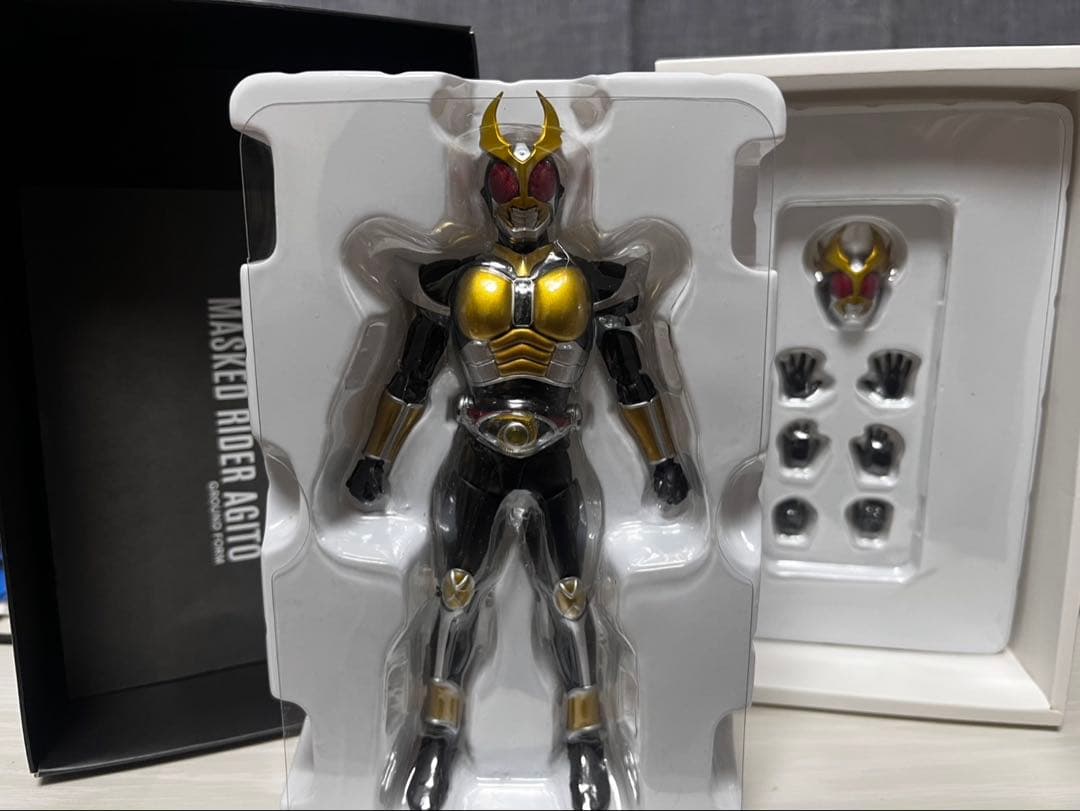 最終値下げ。真骨彫製法仮面ライダーアギト グランドフォーム　他3種