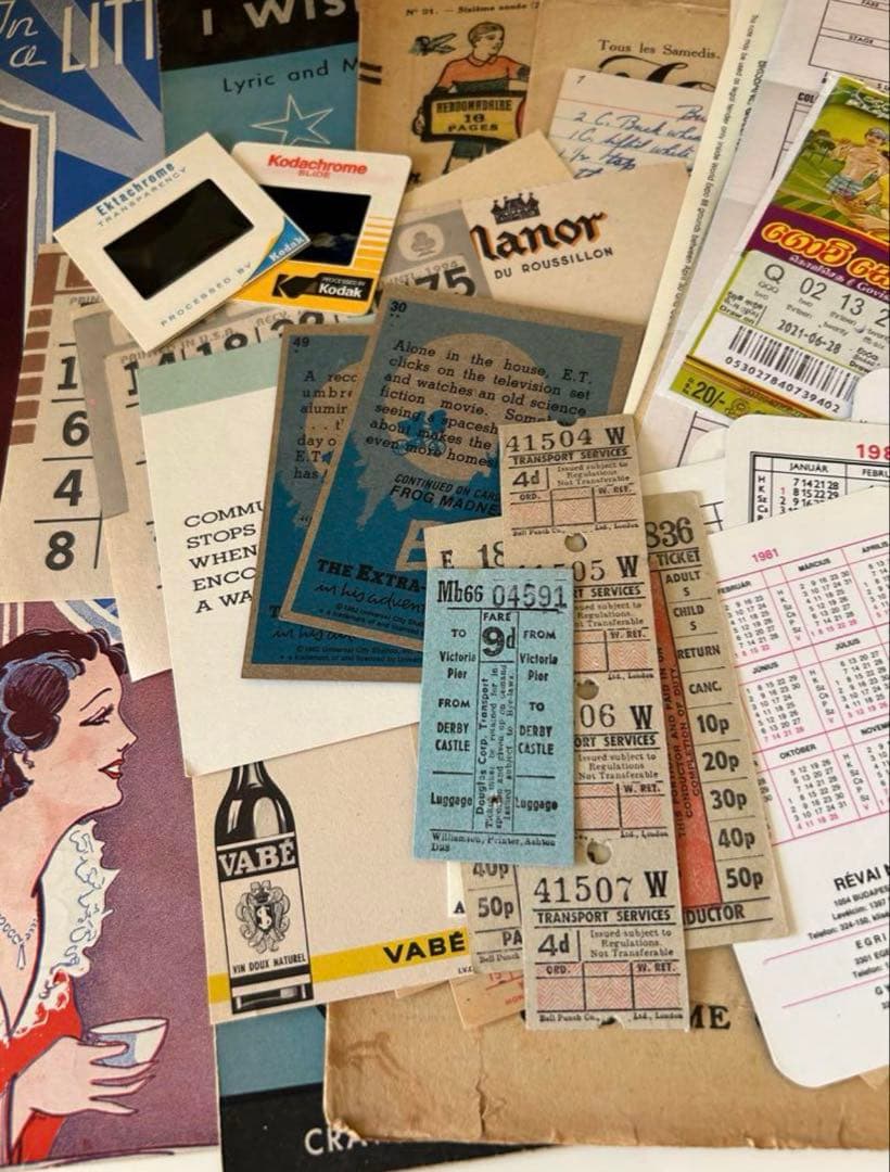 SALE！！★ 紙モノ詰め込みBOX ★ 60サイズ　海外 紙もの ヴィンテージ