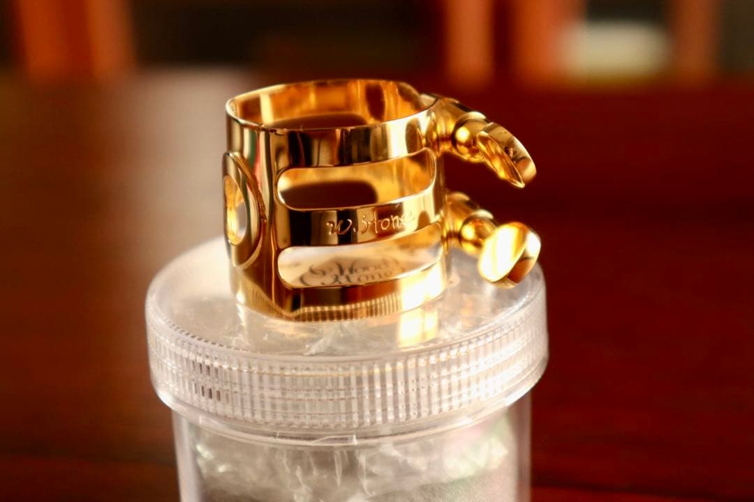 ウッドストーン アルトサックス用リガチャー(メイヤーラバー用GP)