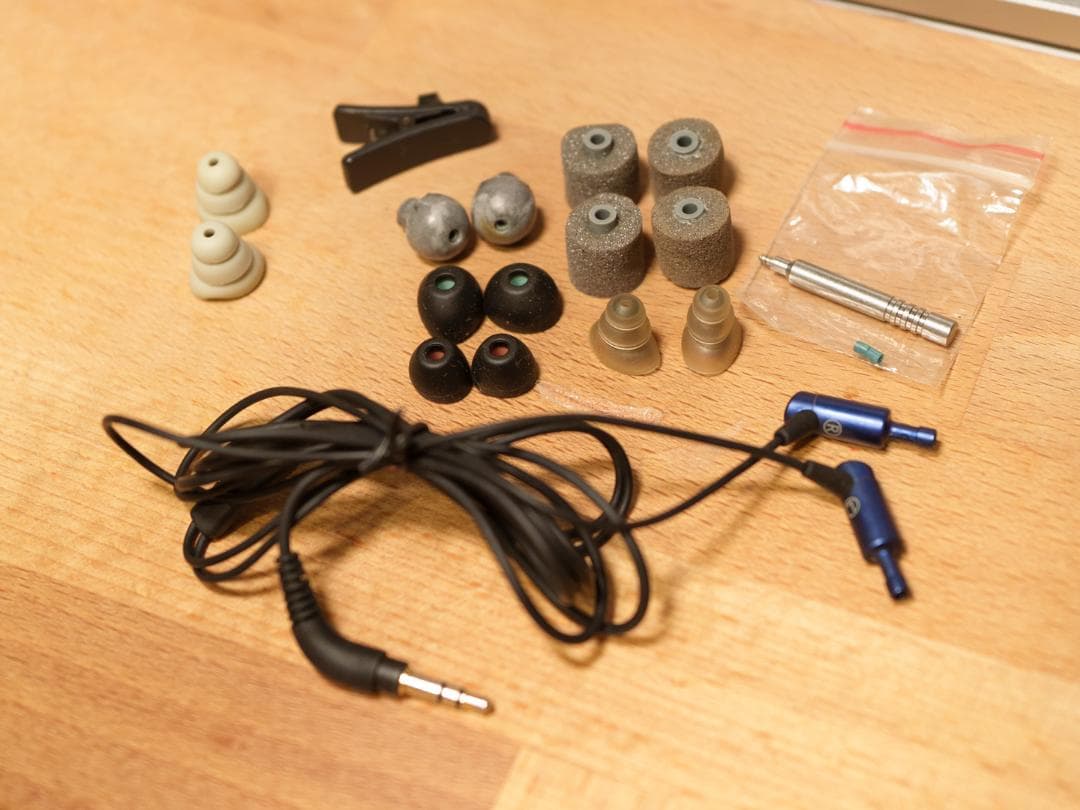 ETYMTOIC RESEARCH hf5 cobalt (カナル型イヤホン)