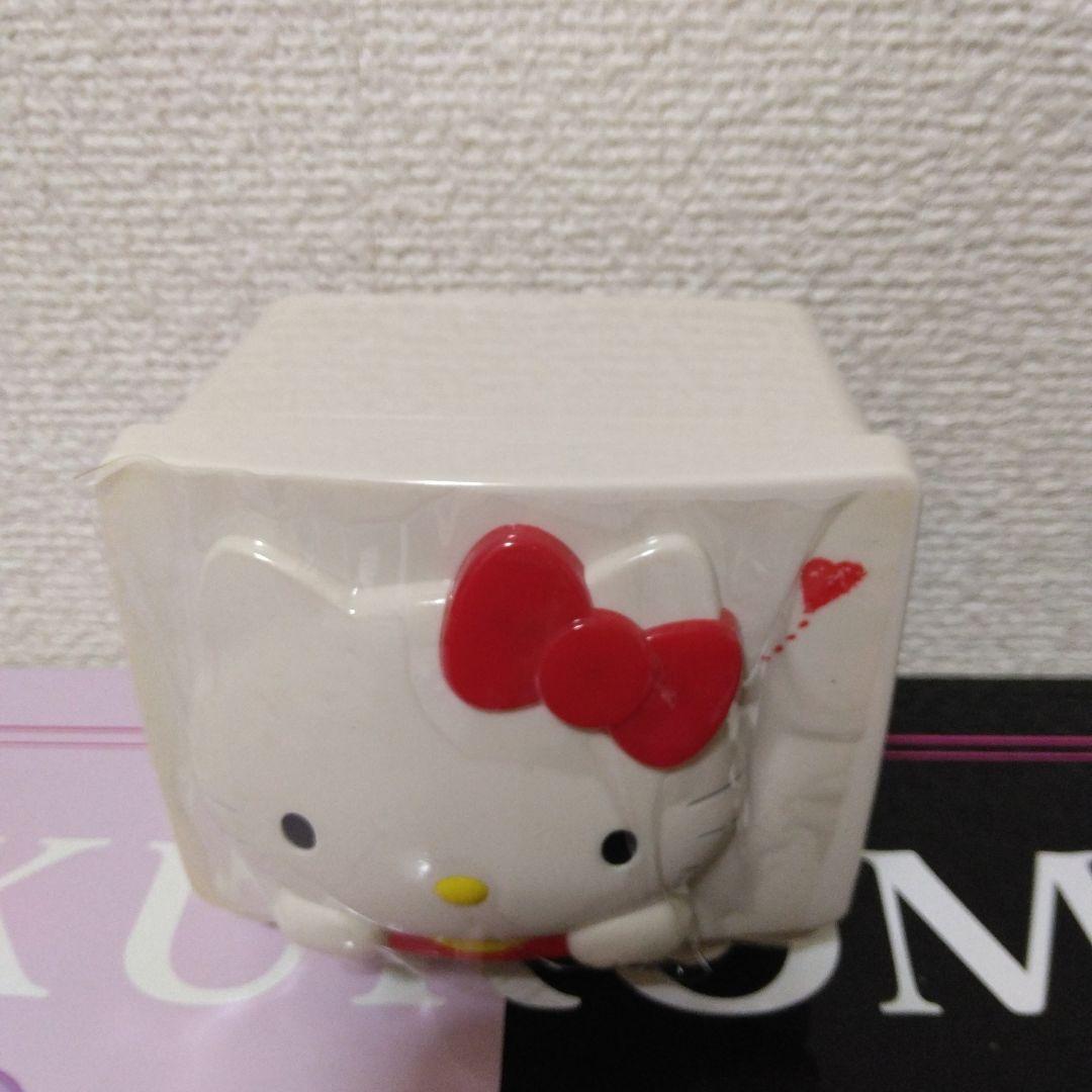 ハローキティ3点セット　デジタルウォッチ　デジタルカメラ　幻のブラウン管テレビ