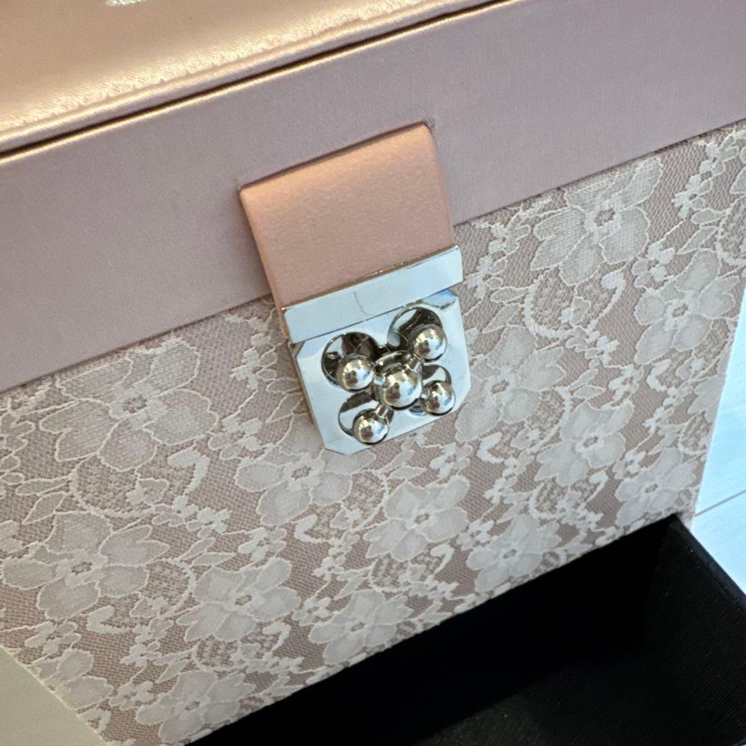 JILLSTUART ジルスチュアート　メイクアップボックス　ピンクレースリボン