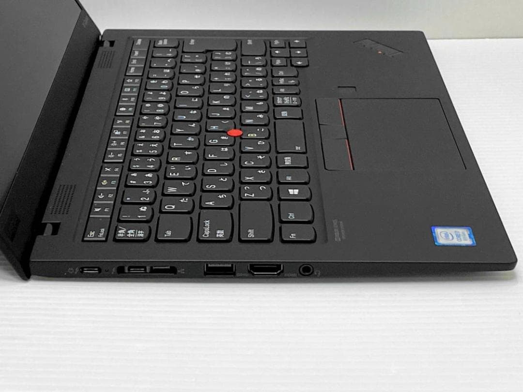 ほぼ新品 使用28h 第8世代Core i7 X1 Carbon Gen7