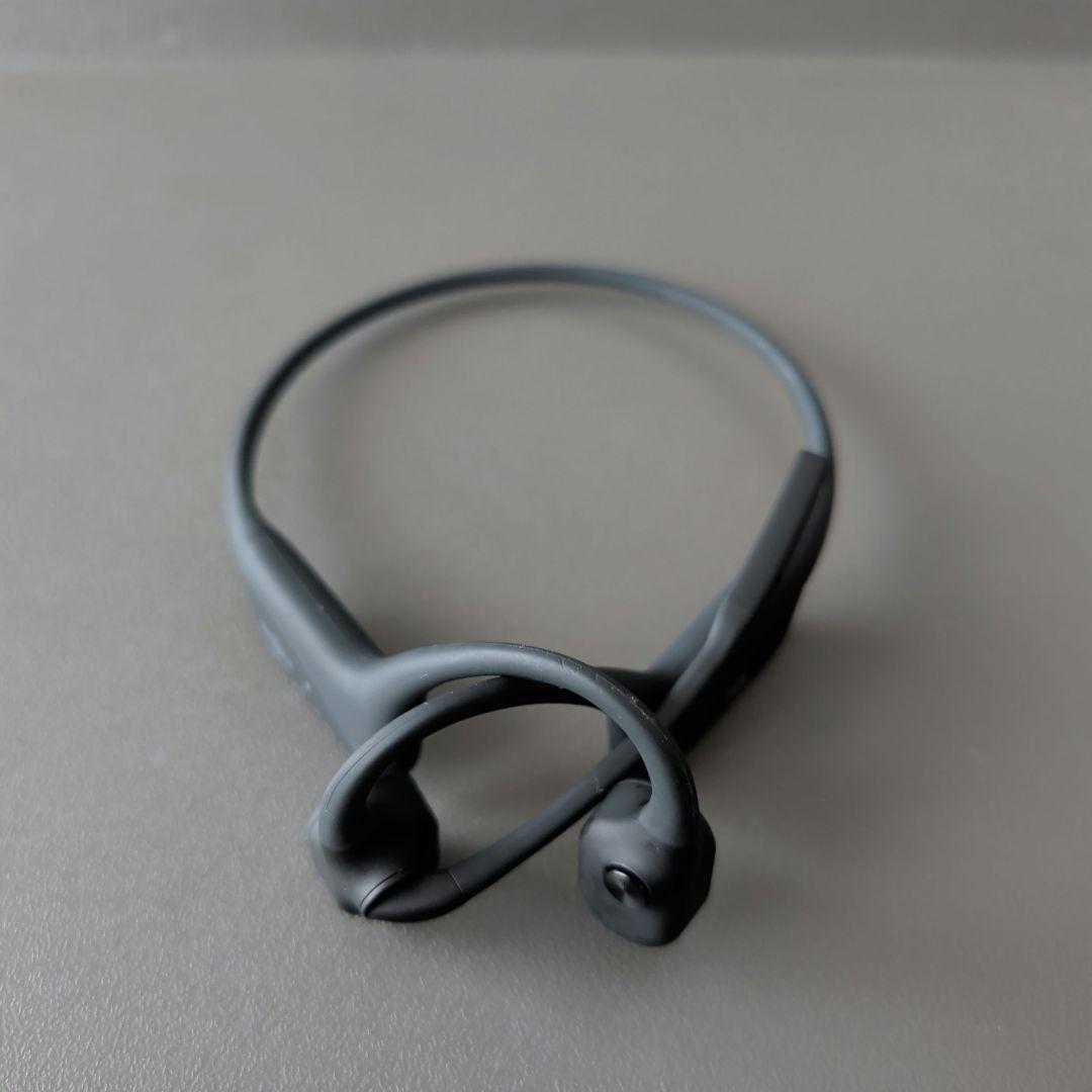 SHOKZ OPENCOMM 骨伝導イヤホン ブラック