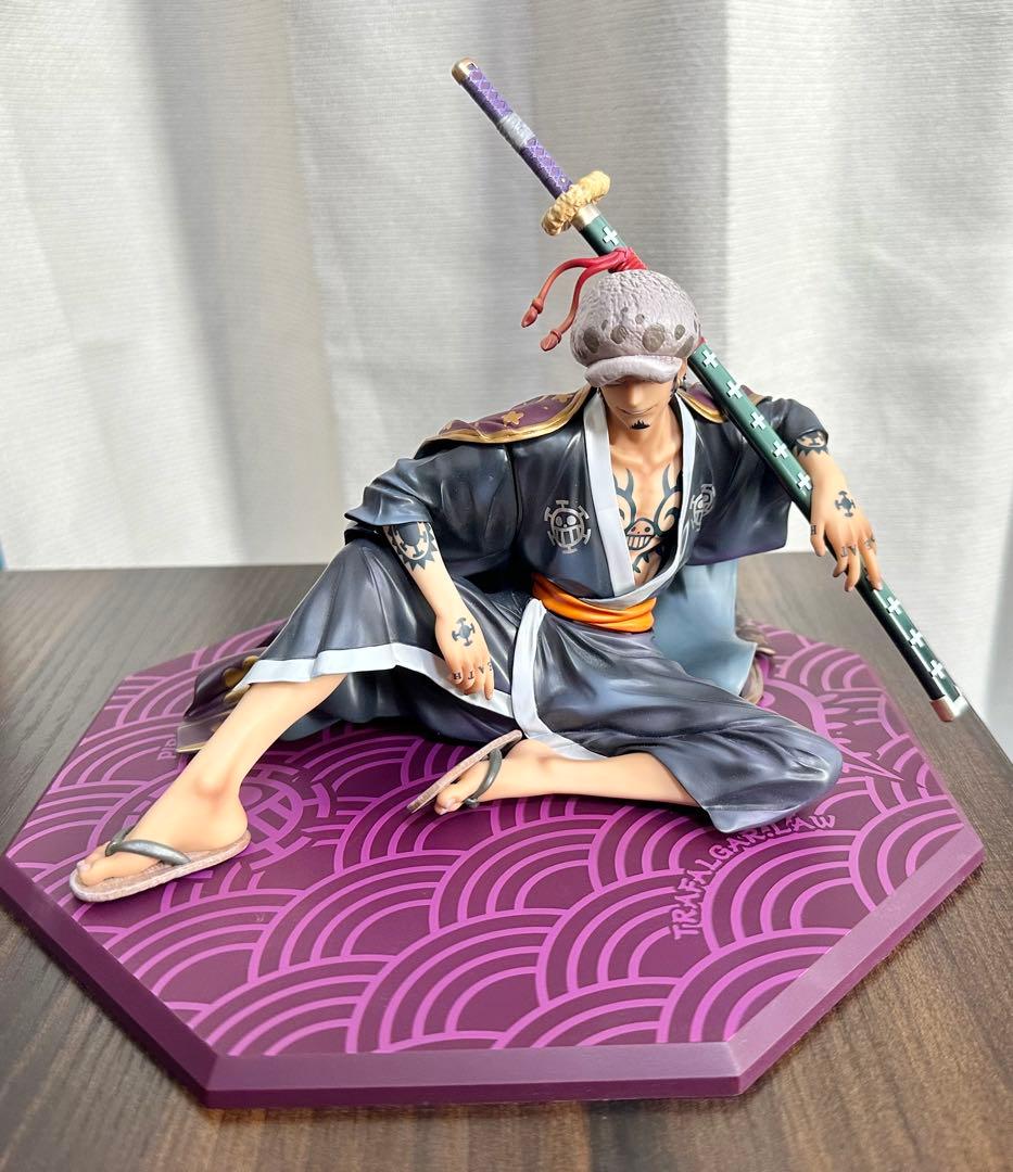 トラファルガー　ロー　フィギュア