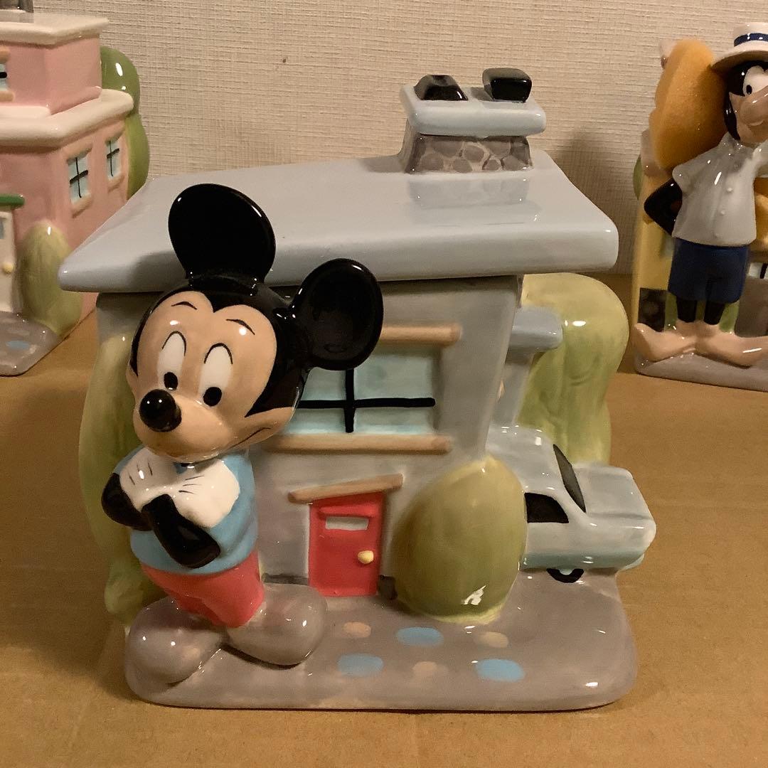 ディズニー　ミッキー・ミニー・グーフィー 陶器フィギュア　収納容器　小物入れ
