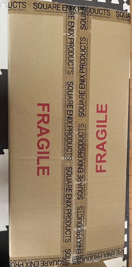 新品未開封　FF7クラウド&ハーディ＝デイトナ アクリルスタンド 神羅ピンバッジ