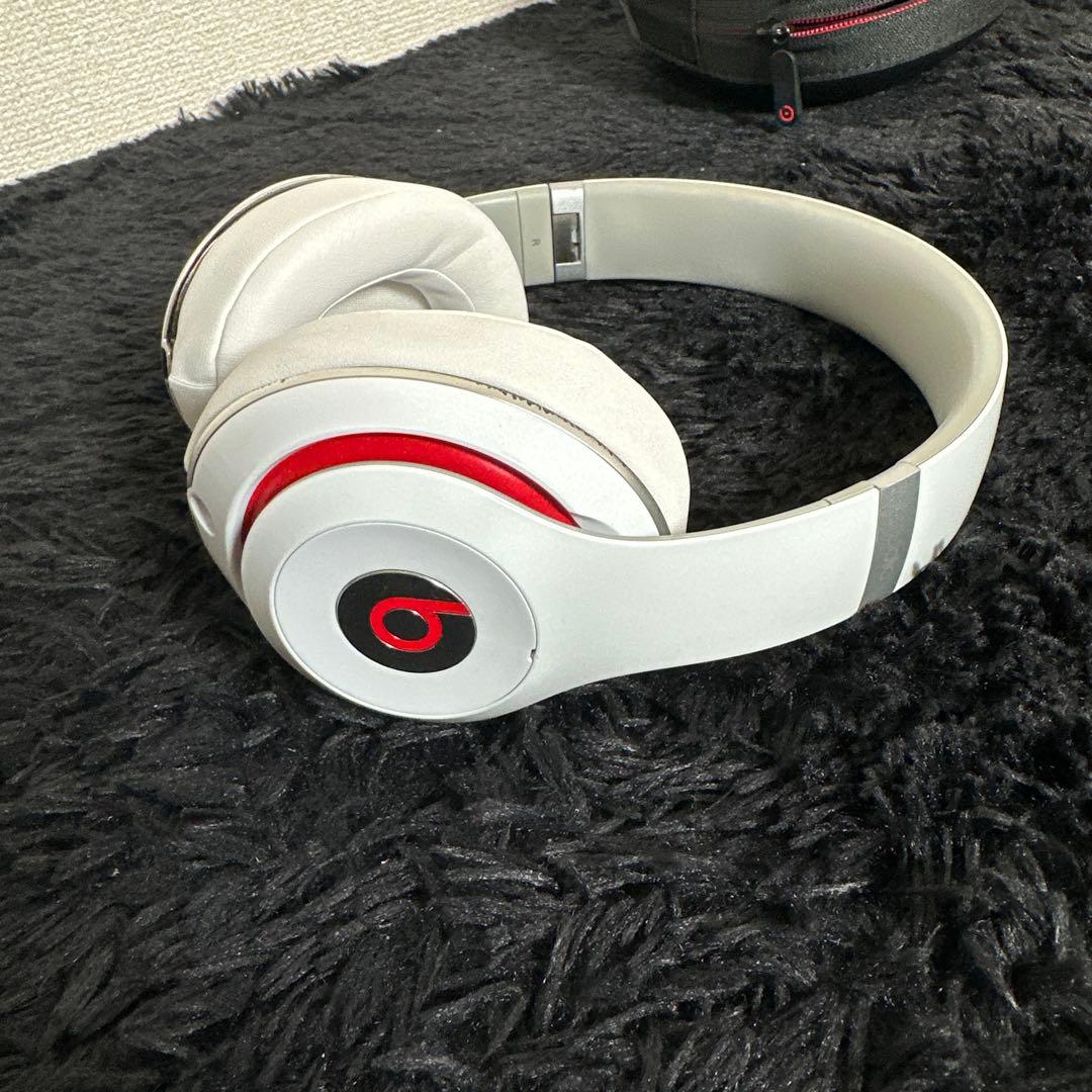 beats studio2 wireless ヘッドホン ホワイト レッド
