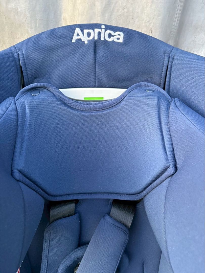 Aprica ディアターンプラス　ISOFIX ネイビー