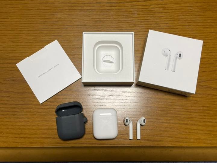 Apple AirPods 第一世代