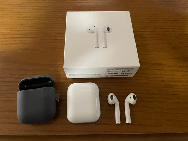 Apple AirPods 第一世代