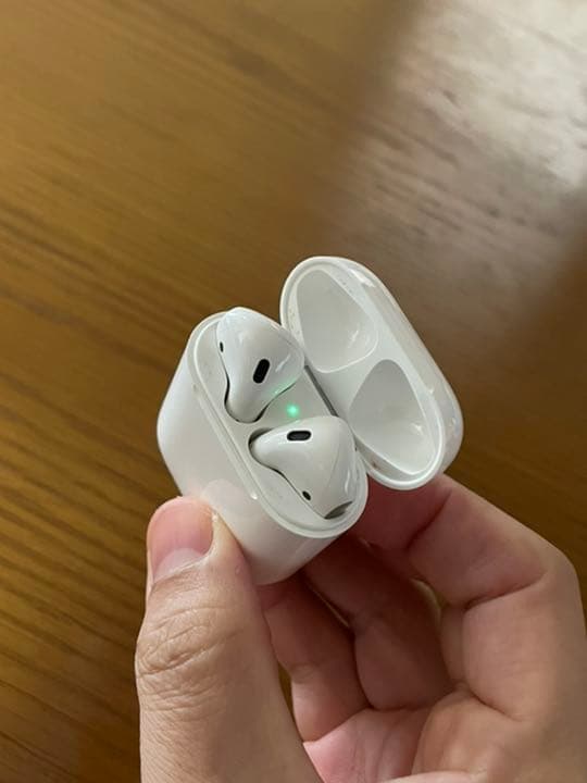Apple AirPods 第一世代
