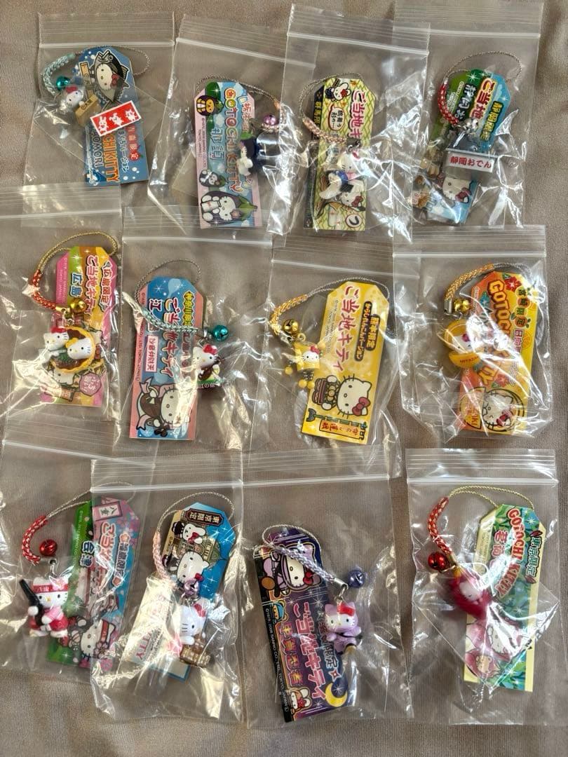 ご当地キティ　まとめ売り　48点　バラ売りは購入前にコメントしてください