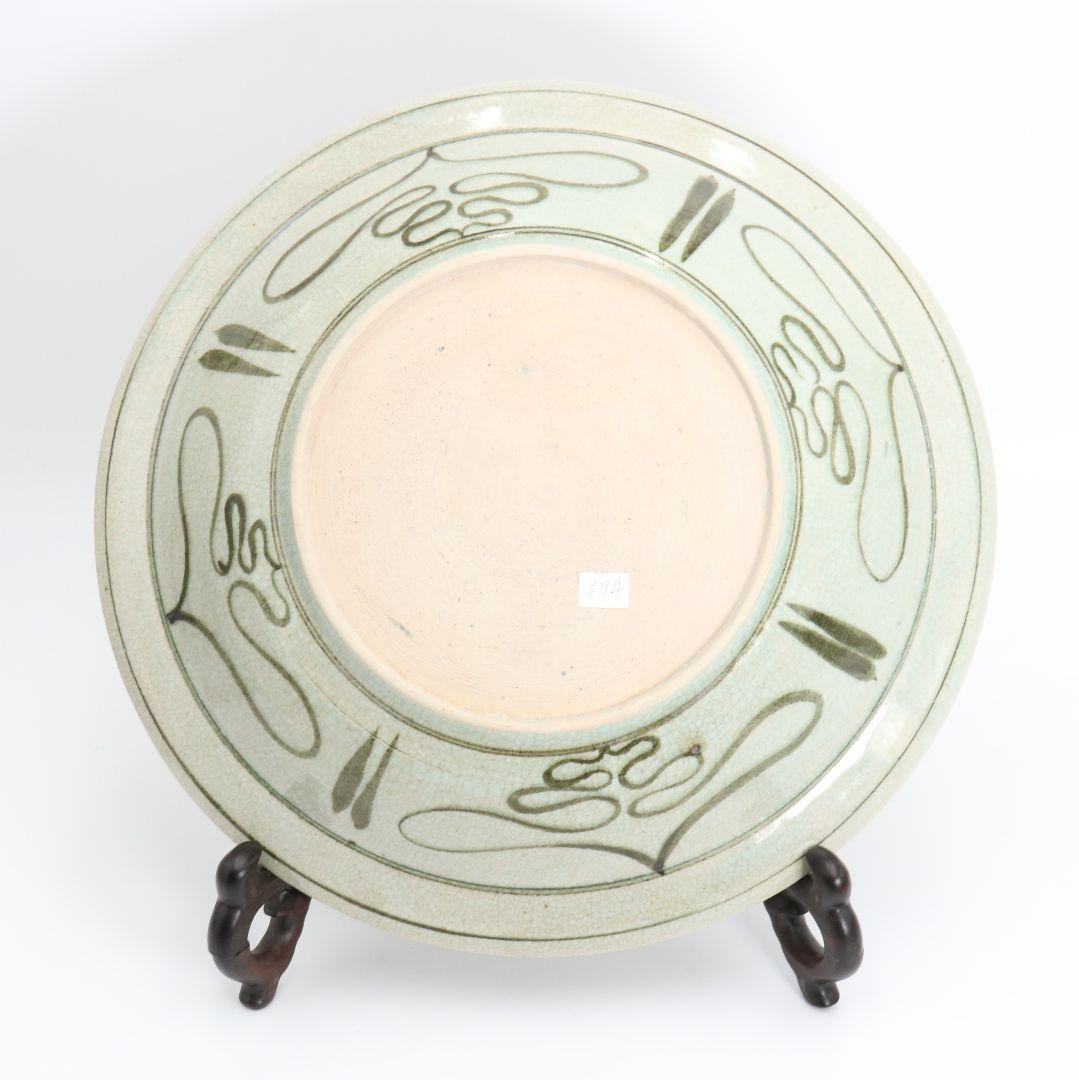 東南アジア美術 ミャンマー 鉄釉 葉文盤 飾皿 大皿 古玩　AN372