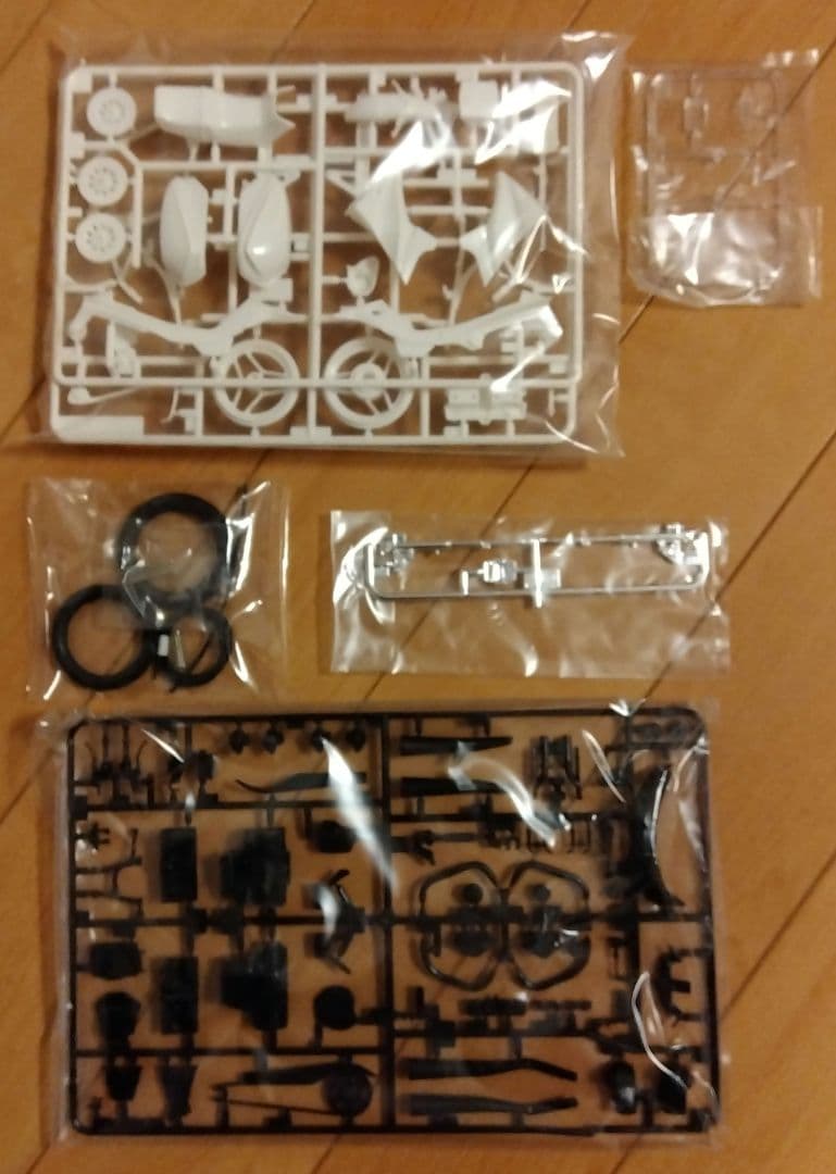 タミヤ1/12 GSX750SニューカタナとGSX1100Sカタナのセット