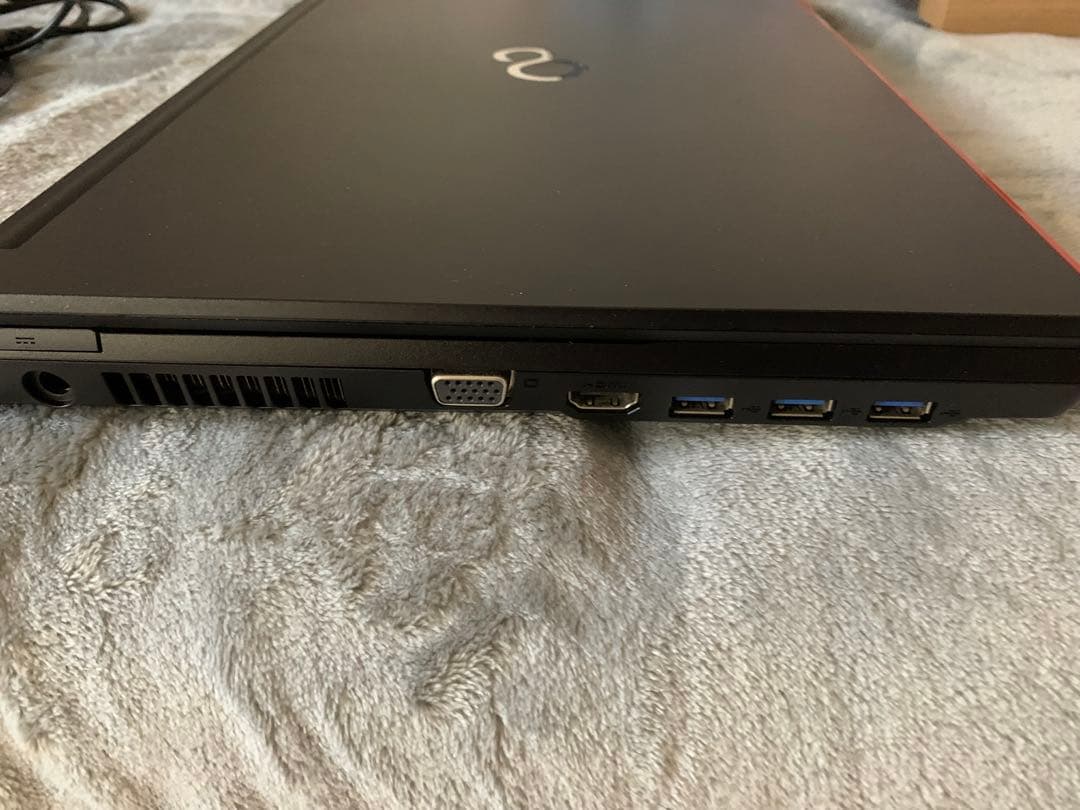 中古/富士通ノートパソコン LifeBook A577 15.6型