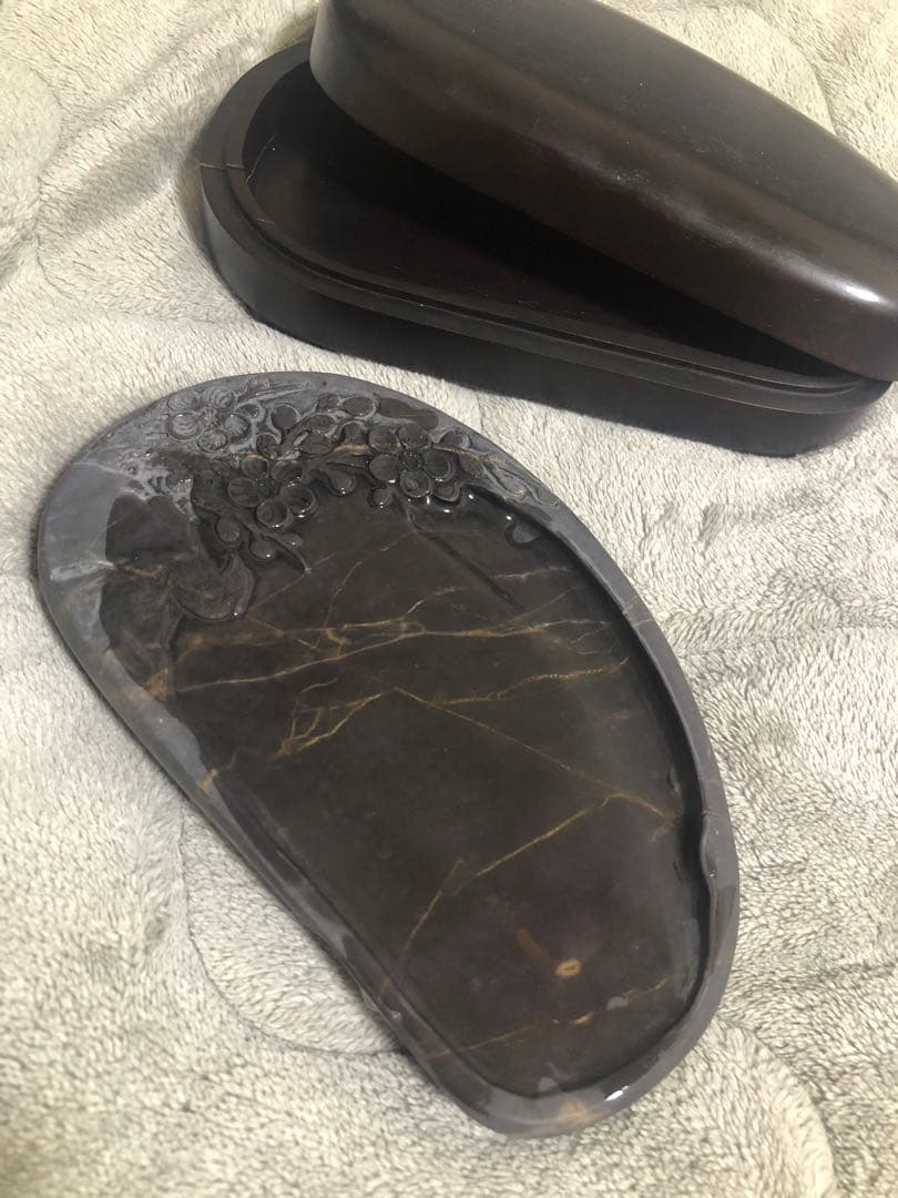 すずり 端溪硯 老坑 水巖 大西洞 金綫 五彩釘 書道用品 端渓硯 文房四寶