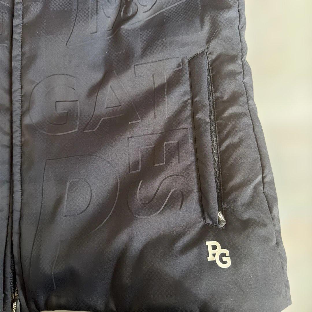 パーリーゲイツ　フード付きネイビーベスト