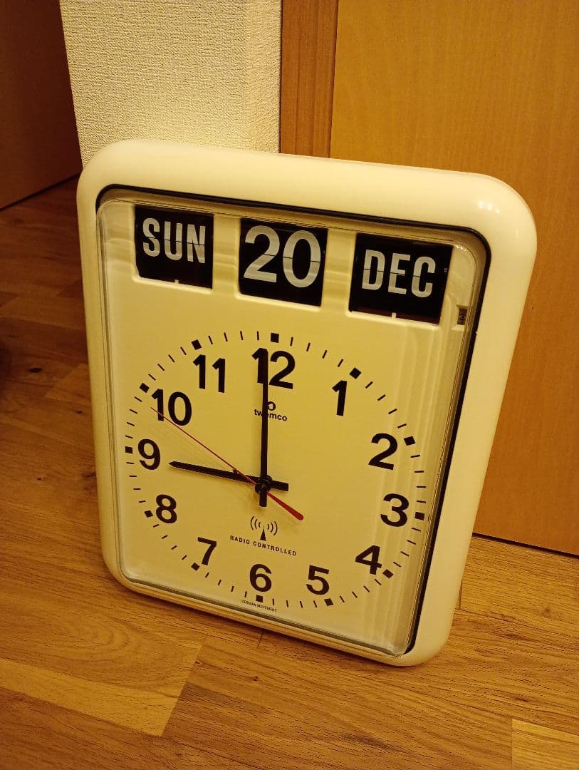 TWEMCO RC-12 ラジオコントロール掛時計 ホワイト